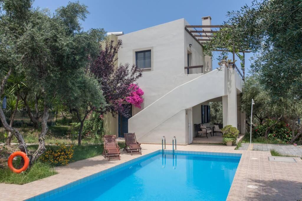 Villa Manolis Chrissi Akti Chania Exterior foto